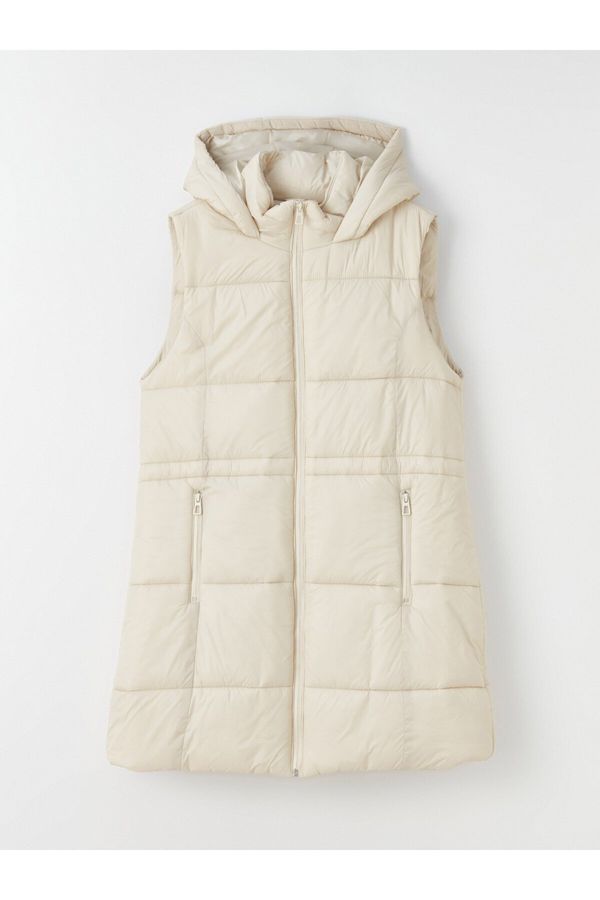 LC Waikiki LC Waikiki Women's Hooded Plain Puffer Vest