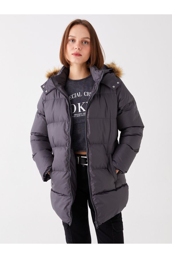 LC Waikiki LC Waikiki Women's Hooded Straight Down Jacket