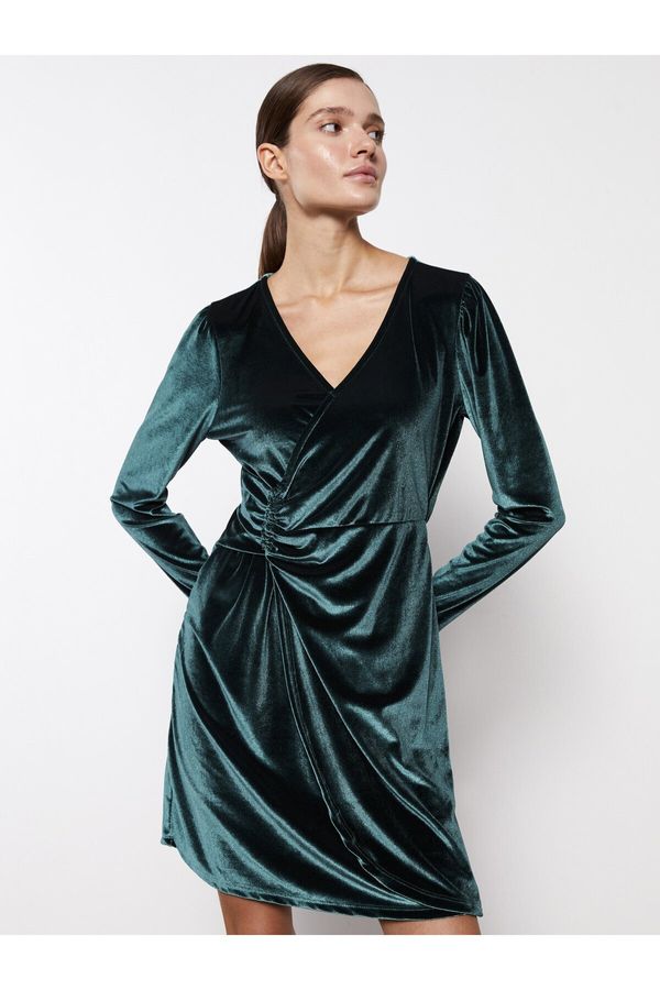 LC Waikiki LC Waikiki Women's V-Neck Straight Long Sleeve Velvet Dress