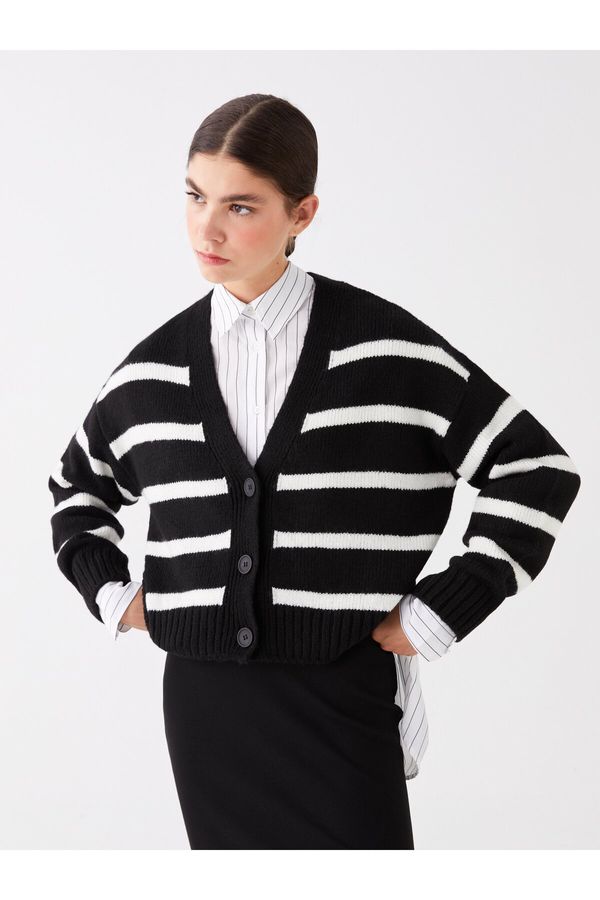 LC Waikiki LC Waikiki Women's V-Neck Striped Long Sleeve Oversize Knitwear Cardigan