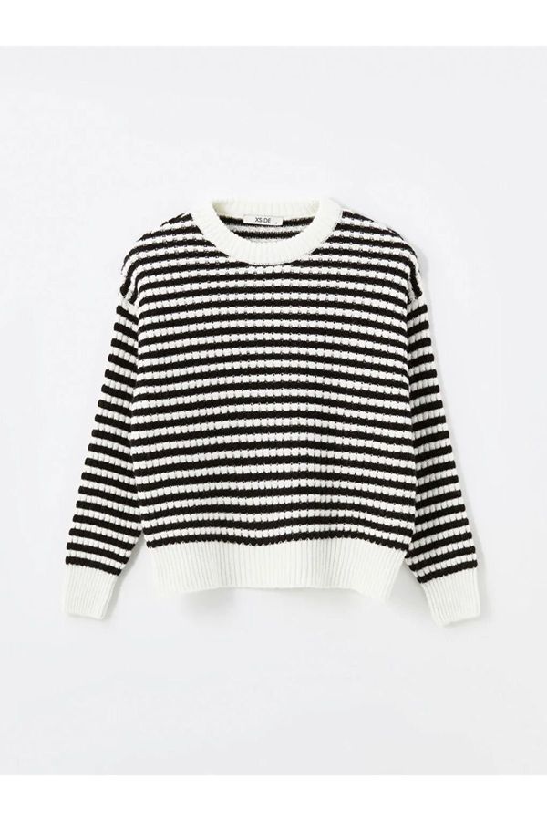 LC Waikiki LC Waikiki XSIDE Black Striped Crew Neck Striped Oversize Women's Knitwear Sweater