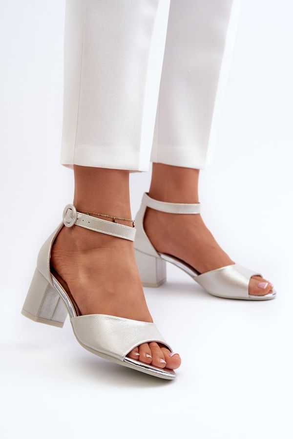 VINCEZA Leather Sandals with Heel Vinceza 23