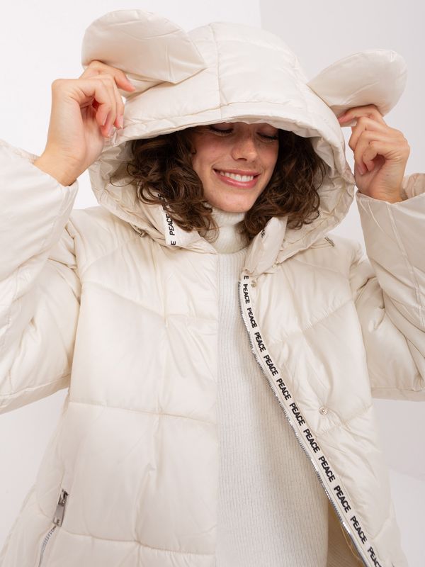 Fashionhunters Light beige quilted winter jacket with hood