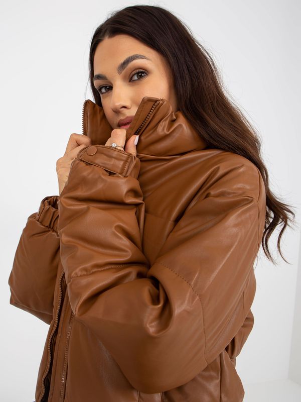 Fashionhunters Light brown down jacket made of artificial leather without hood