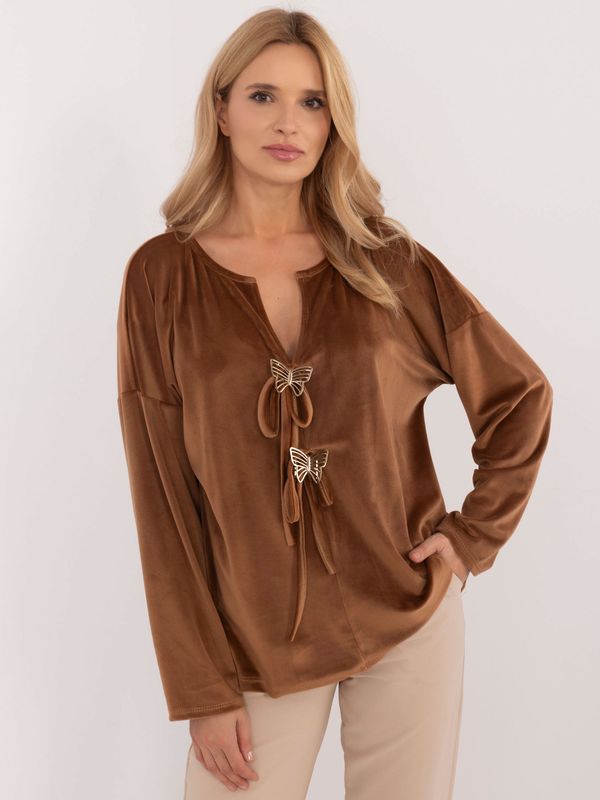 Fashionhunters Light brown velour blouse large size