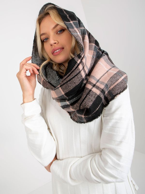 Fashionhunters Light pink and black lady's checkered winter scarf