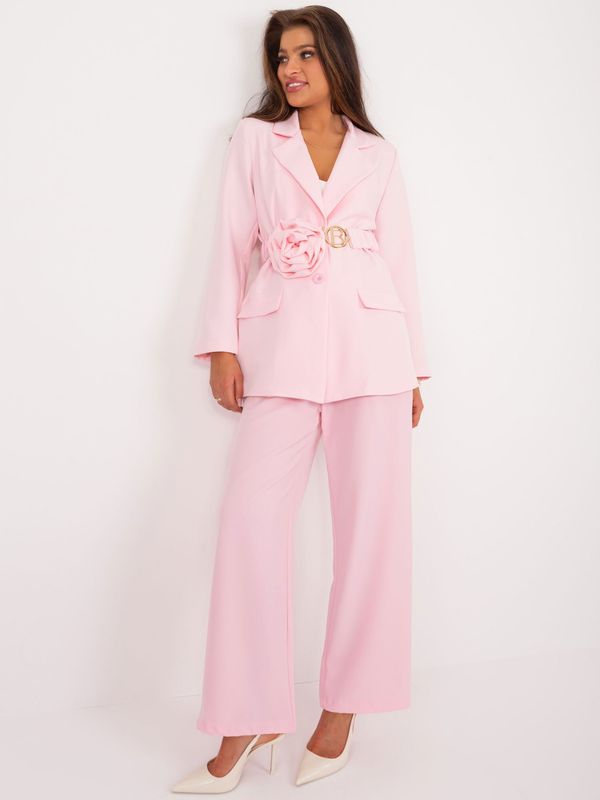 Fashionhunters Light pink blazer with pink belt and flower