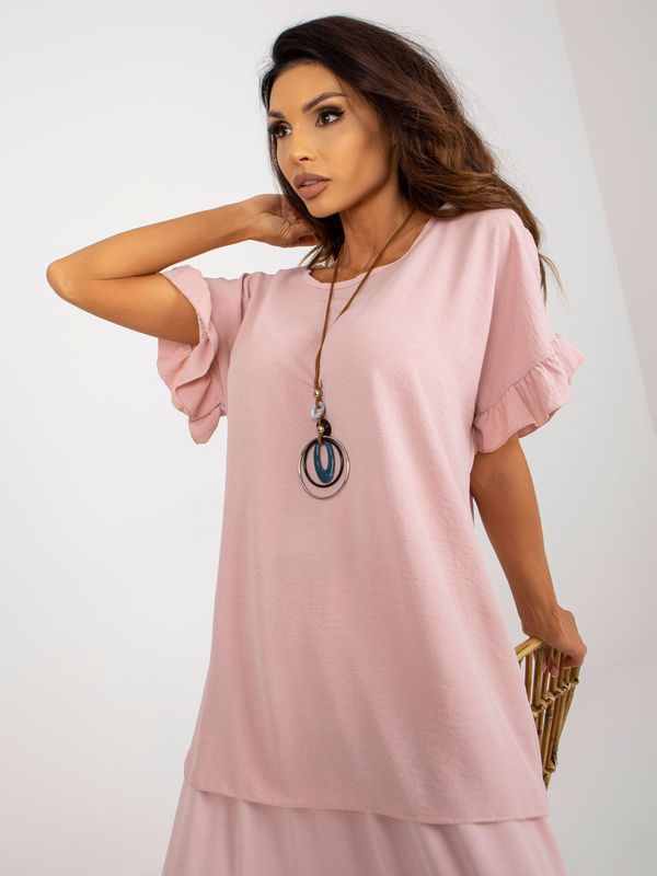Fashionhunters Light pink oversize blouse with short sleeves