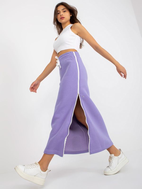 Fashionhunters Light purple midi skirt with zipper