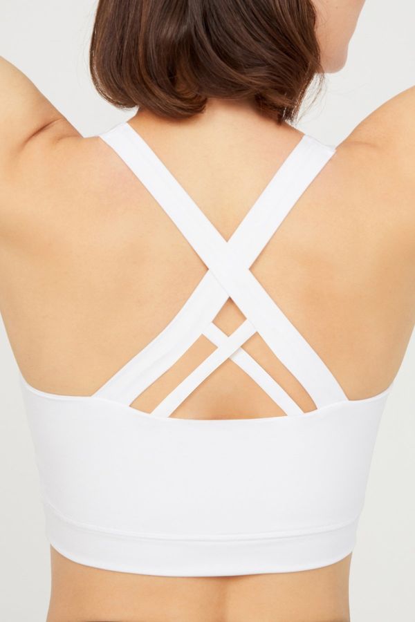 LOS OJOS LOS OJOS White Lightly Supported Back Detail Covered Sports Bra.