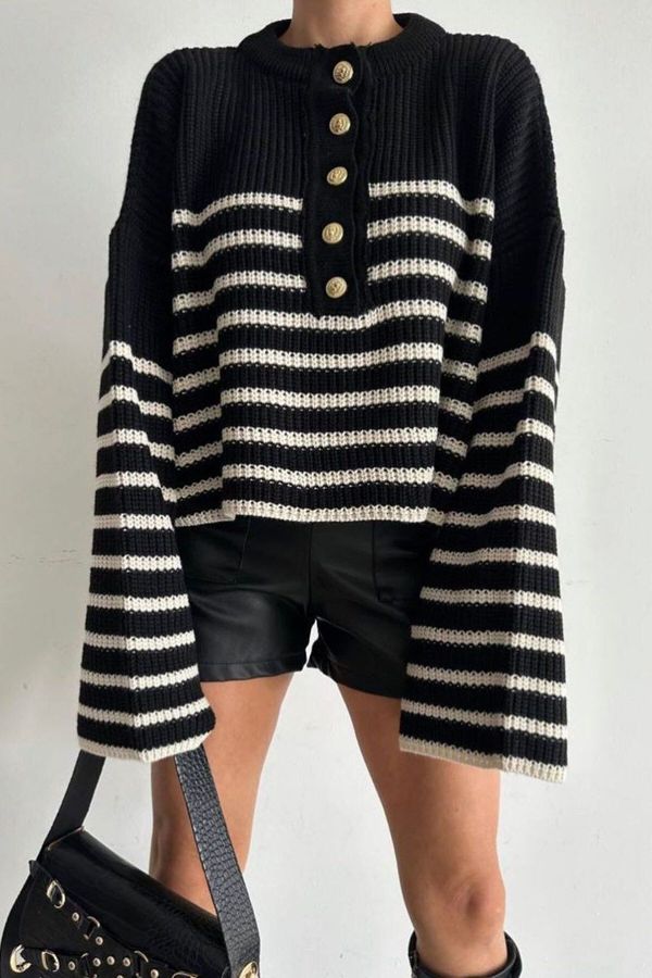 Madmext Madmext Black Crew Neck Front Gold Button Striped Women's Knitwear Sweater