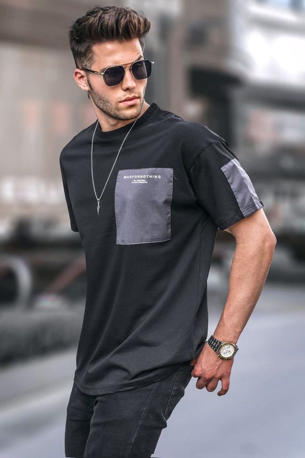 Madmext Madmext Black Pocket Detailed Men's Basic T-Shirt