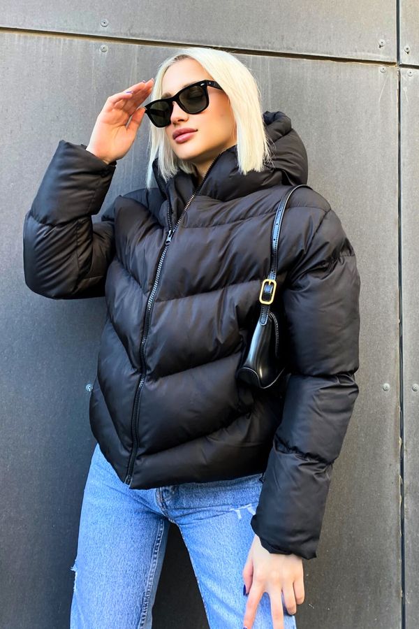 Madmext Madmext Women's Black Hooded Slim Fit Down Jacket