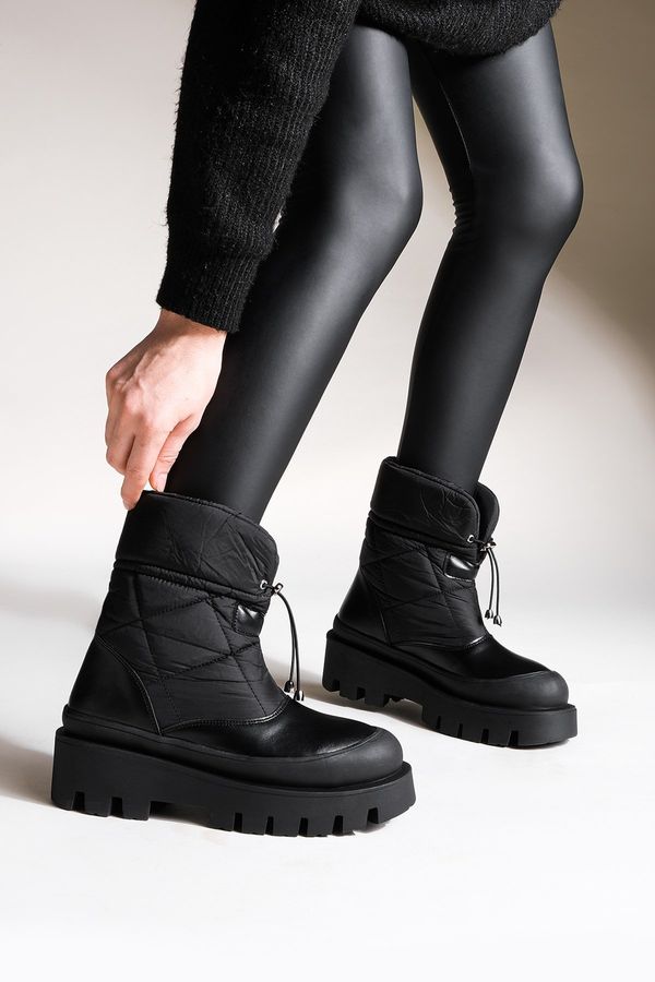 Marjin Marjin Women's Snow Boots Black With Thick Serrated Sole Forlens.
