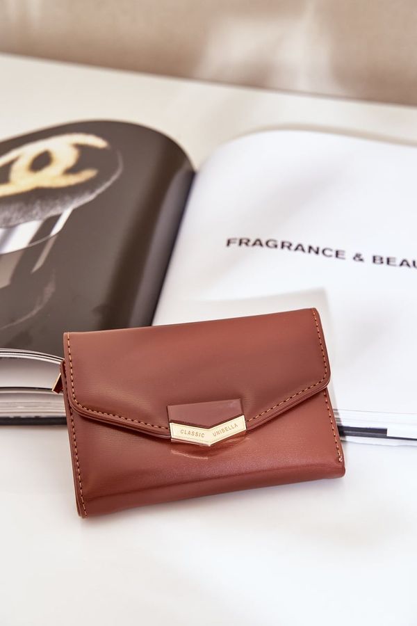 marka niezdefiniowana marka niezdefiniowana Lacquered Women's Wallet Brown Rahner