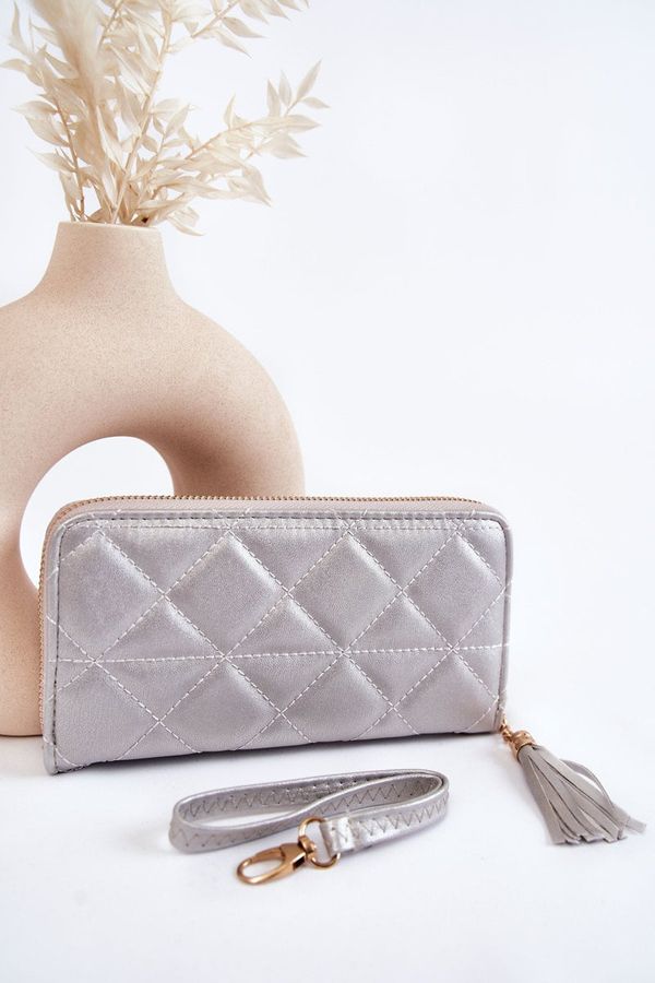 marka niezdefiniowana marka niezdefiniowana Large Quilted Wallet With Stripe Silver Jeffrey