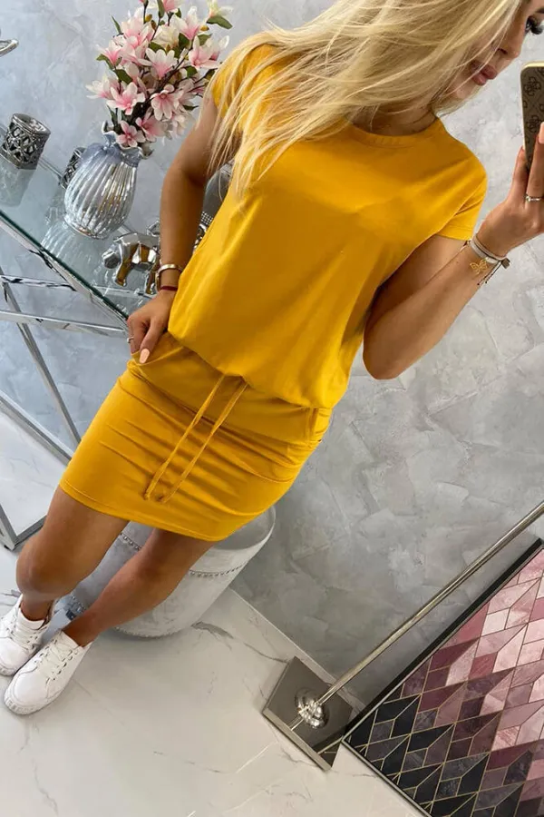 marka niezdefiniowana marka niezdefiniowana Viscose dress tied at the waist with short sleeves mustard