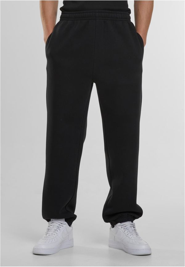 Urban Classics Men's sweatpants Fluffy black