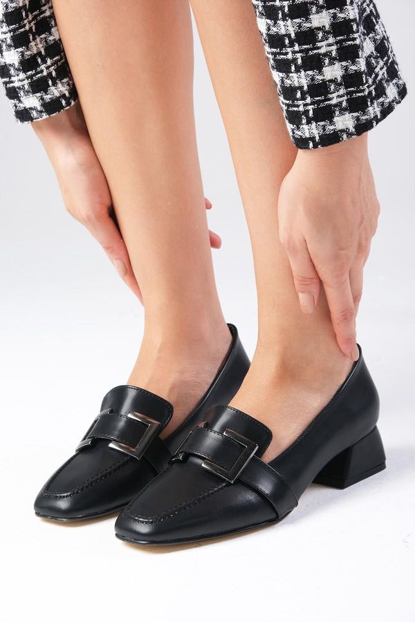 Mio Gusto Mio Gusto Betty Black Women's Short Heeled Shoes with Buckle Accessories.