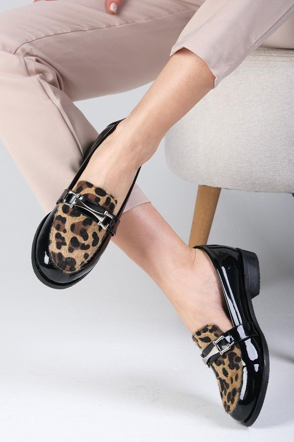 Mio Gusto Mio Gusto Black Color Patent Leather And Leopard Pattern Women's Casual Oxford Flat Shoes