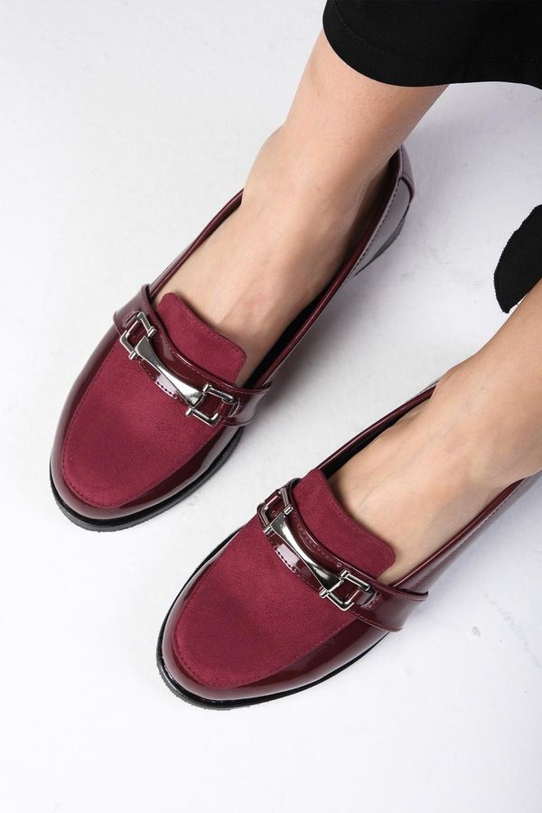 Mio Gusto Mio Gusto Burgundy Color Patent Leather And Suede Women's Casual Oxford Flat Shoes.