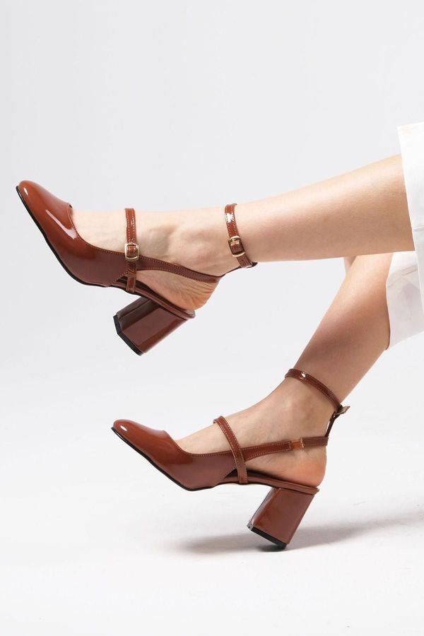 Mio Gusto Mio Gusto Inessa Women's Tan Shoes with Open Back Heels.