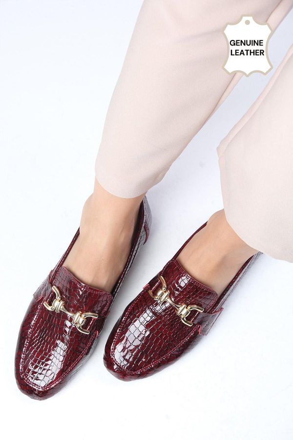 Mio Gusto Mio Gusto Jordane Genuine Leather Claret Red Color Animal Patterned Flat Toe Women's Loafer Shoes