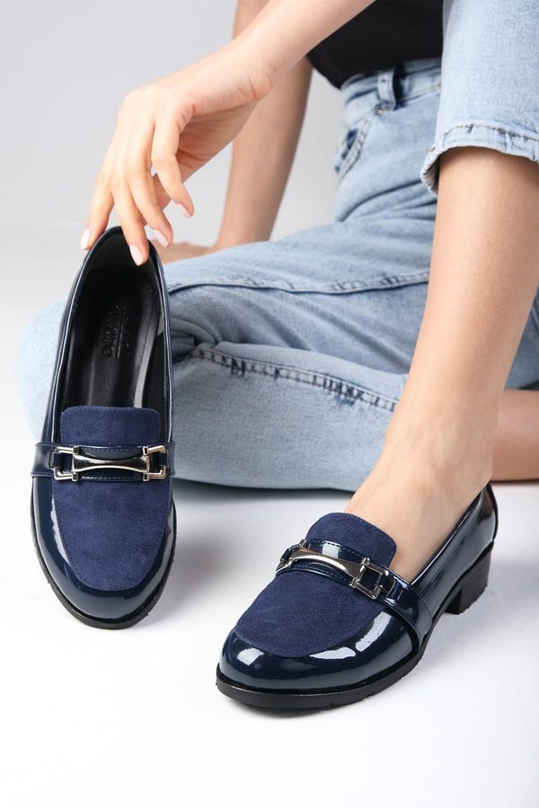 Mio Gusto Mio Gusto Navy Blue Color Patent Leather And Suede Women's Casual Oxford Flat Shoes.