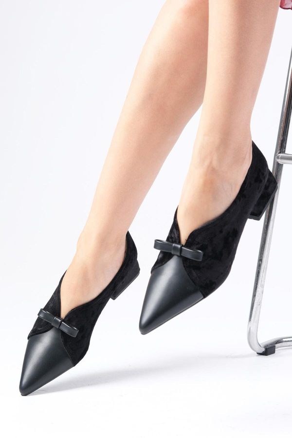 Mio Gusto Mio Gusto Sabine Black Color Velvet Pointed Toe Women's Low Heel Shoes