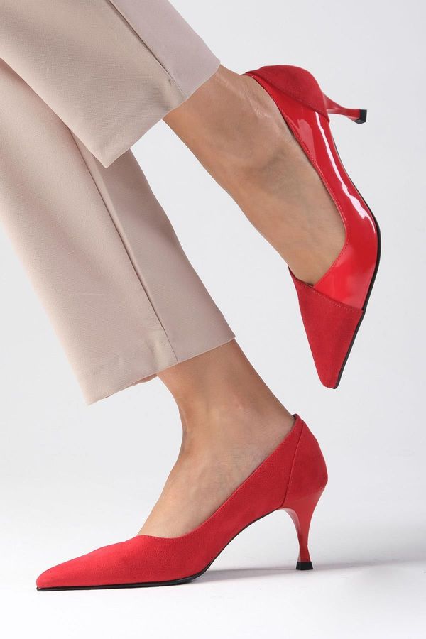 Mio Gusto Mio Gusto Wendy Red Color Suede And Patent Leather Women's Heeled Shoes