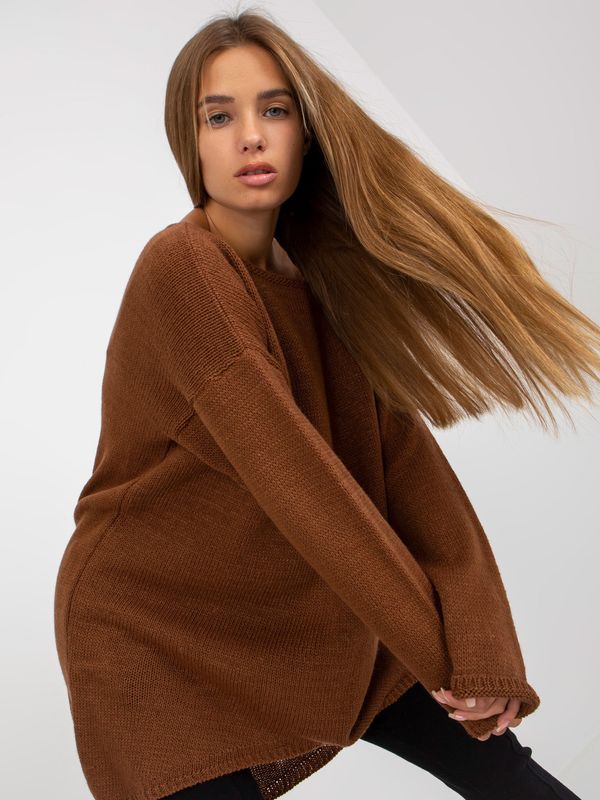 Fashionhunters OCH BELLA brown asymmetrical oversize sweater