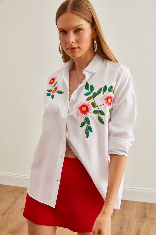 Olalook Olalook Women's Azalea White Embroidery Detailed Oversize Woven Shirt