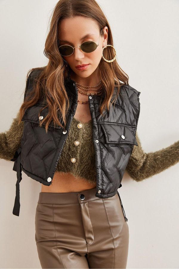 Olalook Olalook Women's Black Double Pocket Lined Quilted Puffer Vest