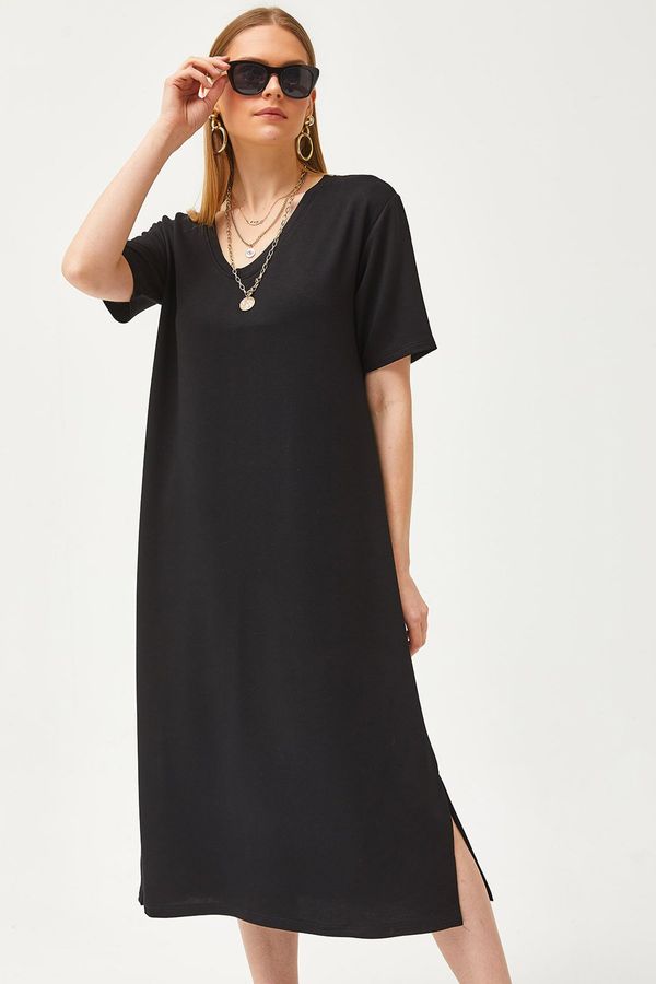 Olalook Olalook Women's Black V-Neck Soft Textured Dress with Side Slits