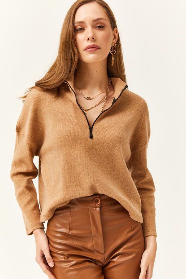 Olalook Olalook Women's Camel Zipper High Neck Raised Sweater