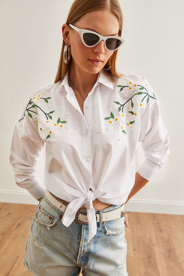 Olalook Olalook Women's Daisy White Embroidery Detailed Oversize Woven Shirt