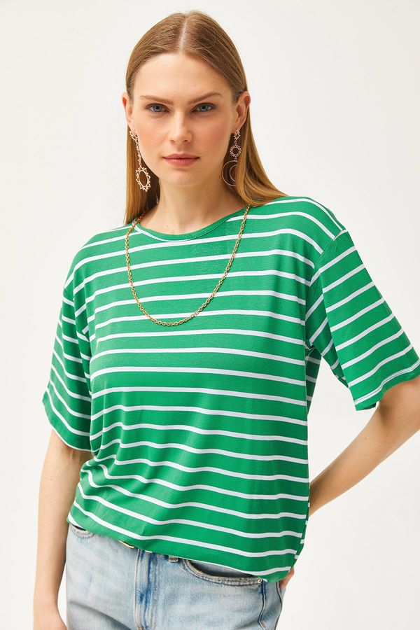 Olalook Olalook Women's Grass Green Striped Casual T-Shirt