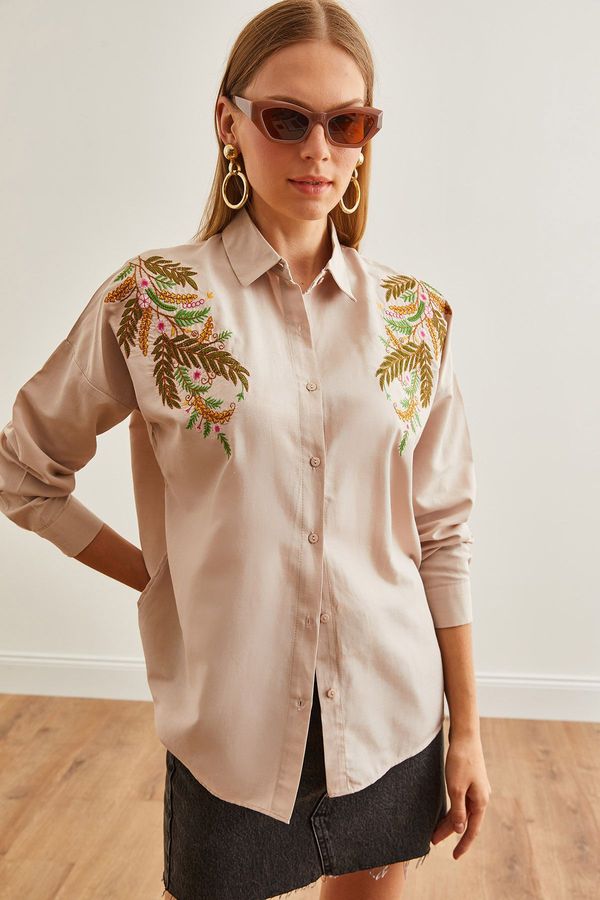 Olalook Olalook Women's Leaf Stone Embroidery Detailed Oversize Woven Shirt