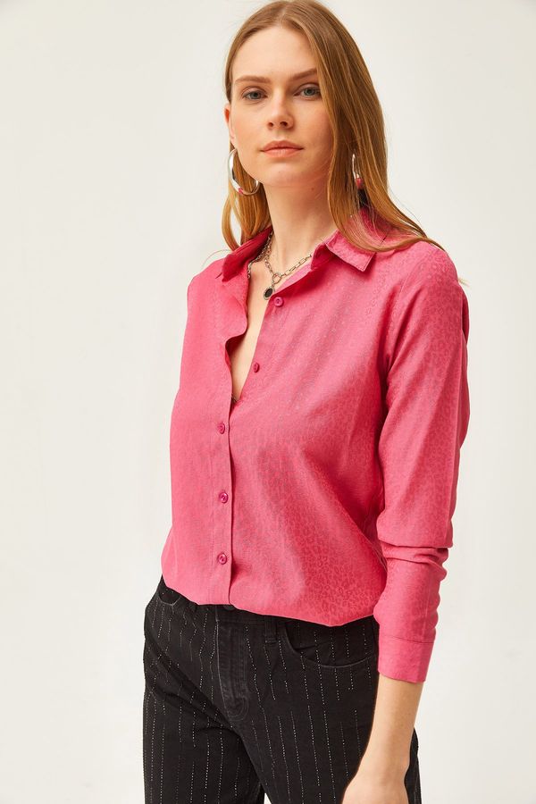 Olalook Olalook Women's Leopard Fuchsia Jacquard Satin Detailed Woven Shirt