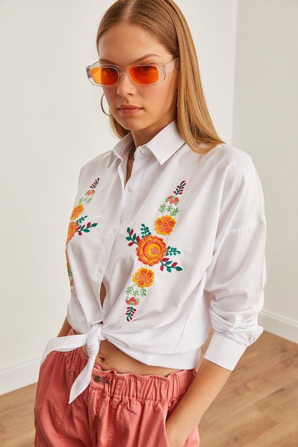 Olalook Olalook Women's Orange Floral White Embroidery Detailed Oversize Woven Shirt