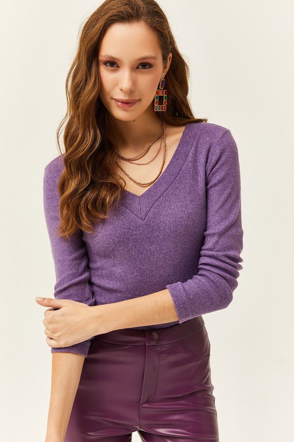 Olalook Olalook Women's Purple Thick Band V-Neck Raising Blouse