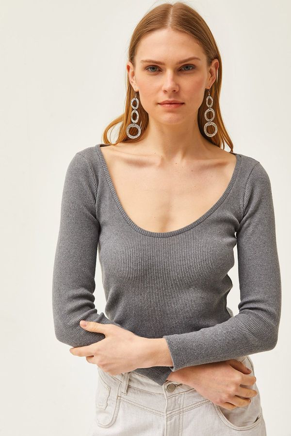 Olalook Olalook Women's Smoky Pool Neck Raised Lycra Blouse