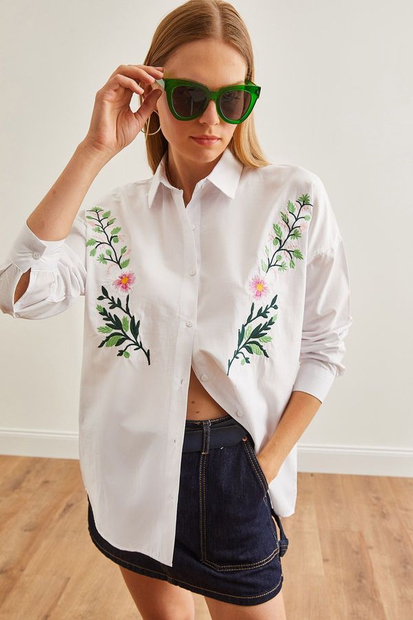 Olalook Olalook Women's Violet White Embroidery Detailed Oversize Woven Shirt