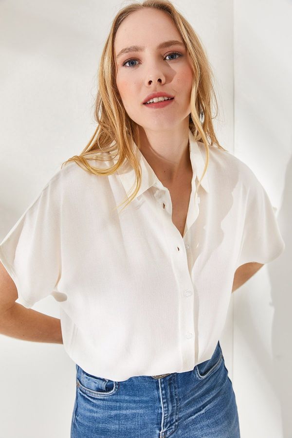 Olalook Olalook Women's White Bat Oversize Linen Shirt