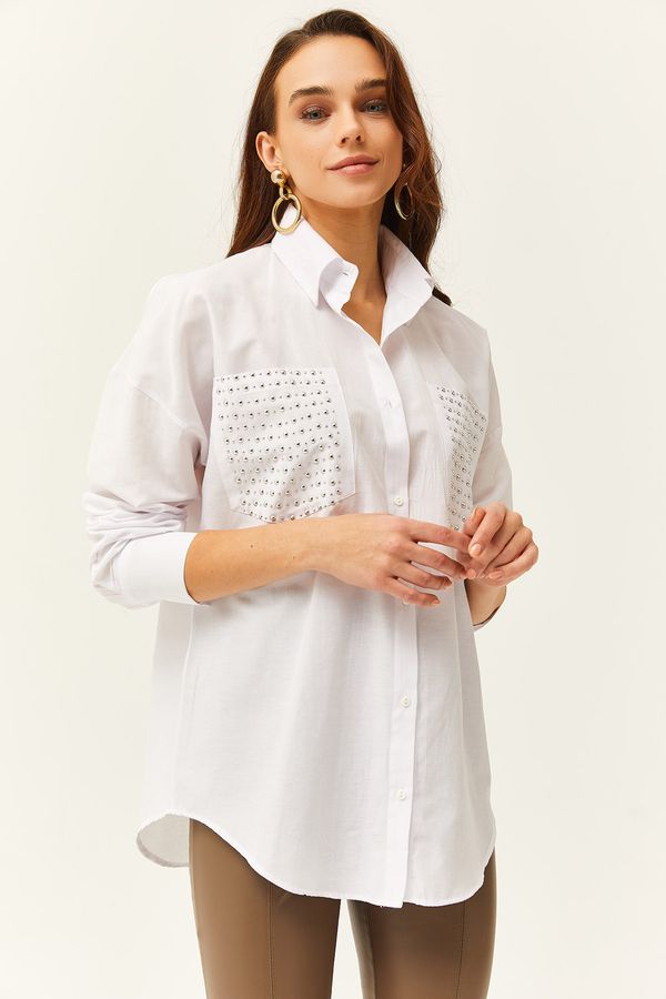 Olalook Olalook Women's White Oversized Shirt with Staple Pocket Detail