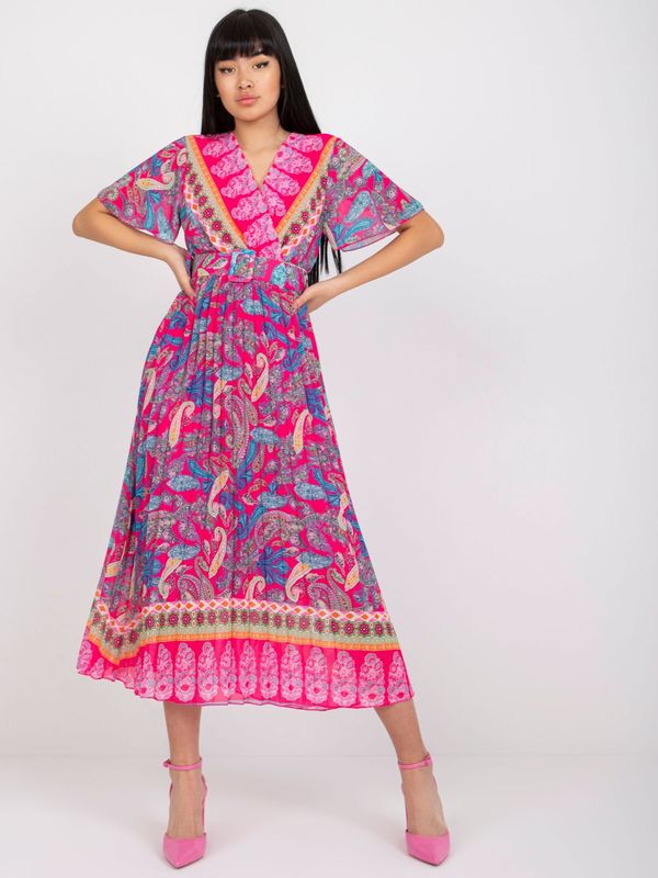 Fashionhunters One-size pink pleated dress with oriental motif