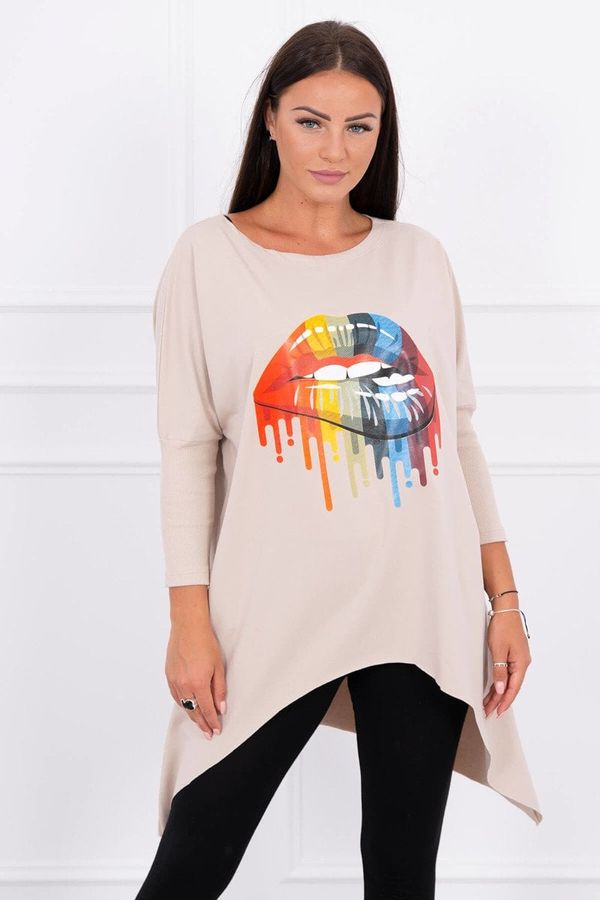 Kesi Oversize blouse with beige rainbow lip print