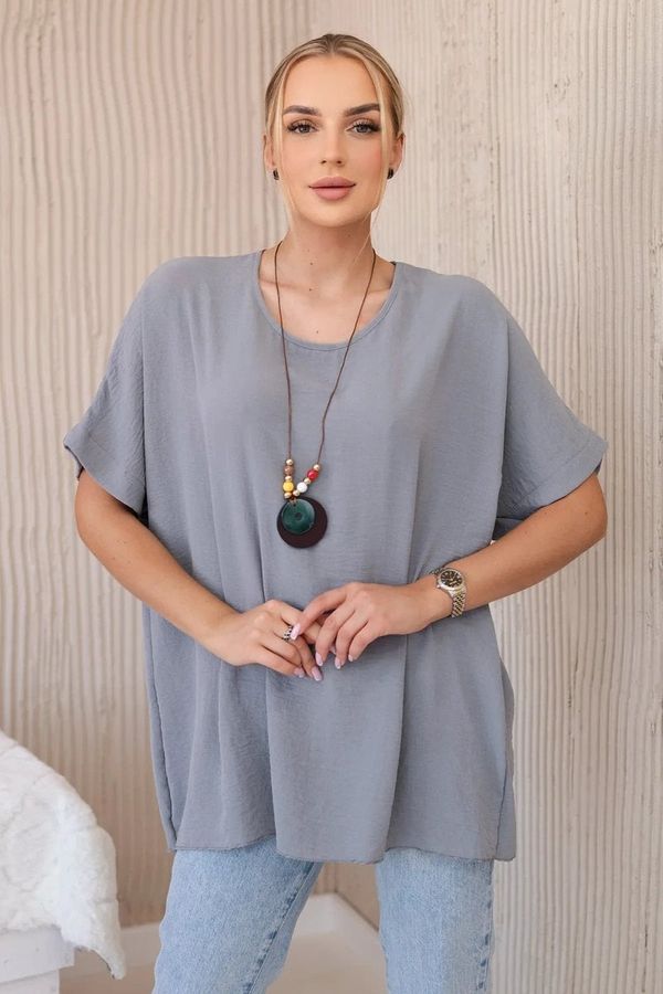 Kesi Oversized blouse with pendant in gray