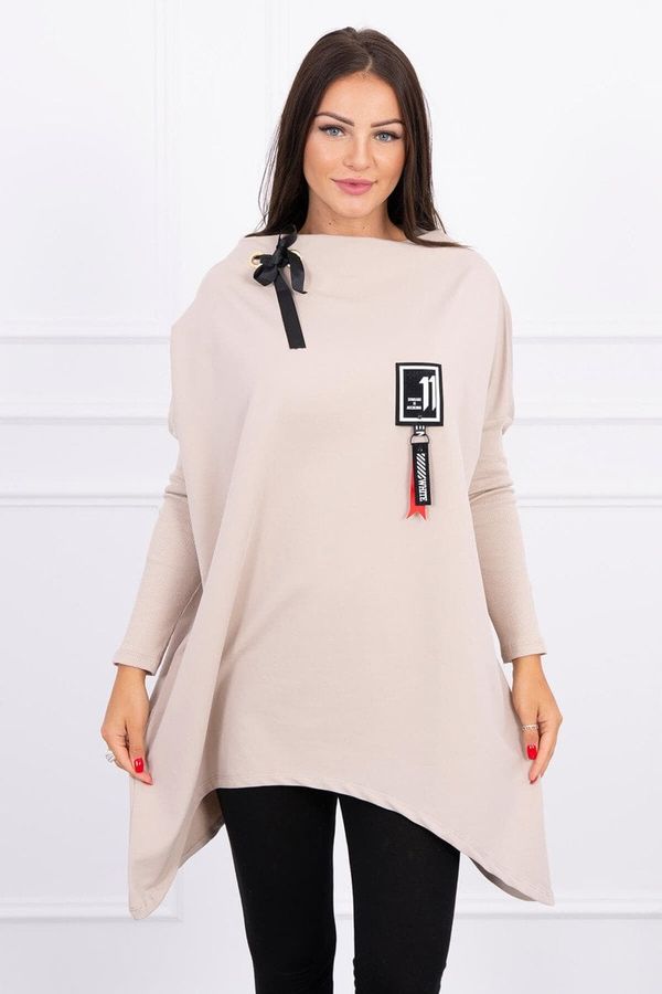 Kesi Oversized sweatshirt with asymmetrical sides in beige color