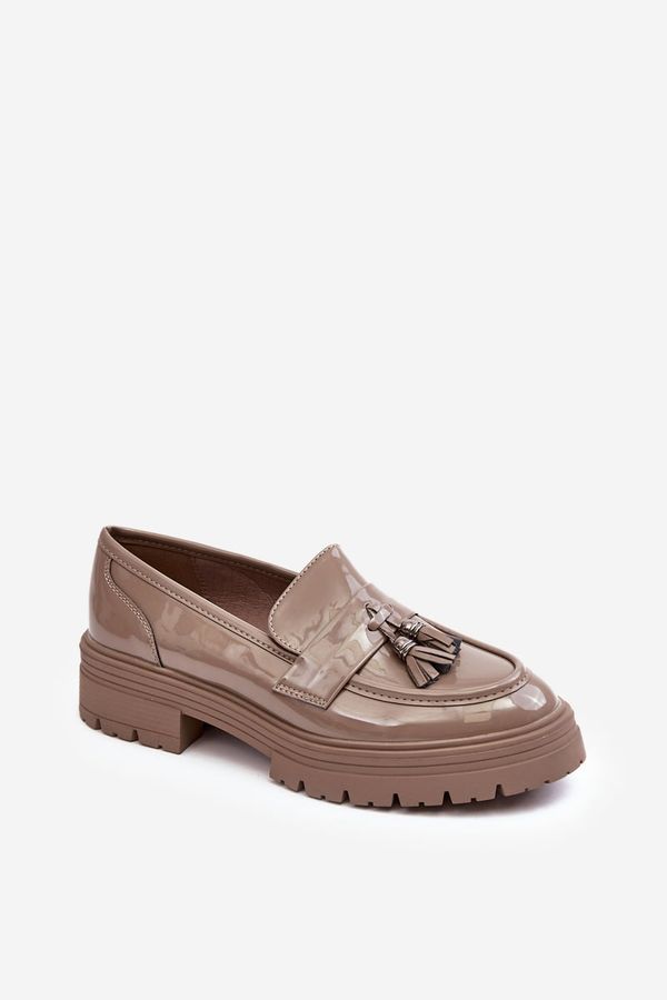 Kesi Patent leather loafers with fringes, dark beige Velenase
